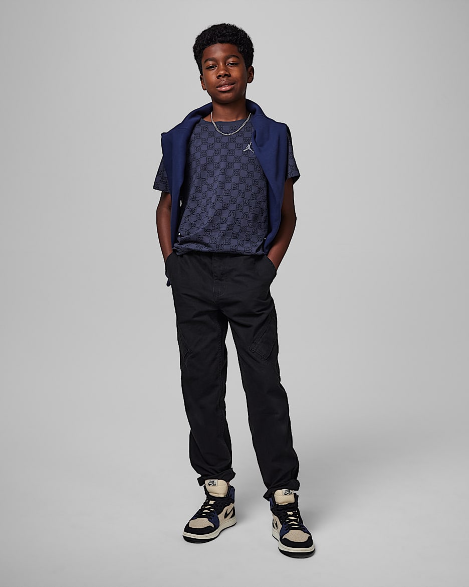 Jordan Big Kids MJ Chicago Pants. Nike